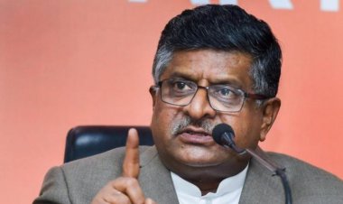 സാമൂഹിക മാധ്യമങ്ങള്‍ ഇന്ത്യൻ നിയമങ്ങൾ അനുസരിക്കണമെന്ന് മന്ത്രി രവിശങ്കര്‍ പ്രസാദ്