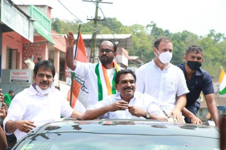 ആവേശത്തിരയിളക്കി രാഹുൽ ഗാന്ധി റാന്നിയിൽ