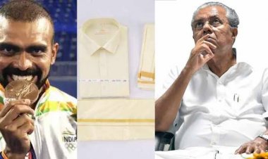 കേരളത്തിലേക്കുള്ള യാത്രയിൽ ശ്രീജേഷിന് പെറ്റി കിട്ടാതിരുന്നാലെങ്കിലും മതിയെന്ന് ‘ സോഷ്യൽ മീഡിയ